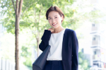 歯ぎしりの対策をして快適な口内環境となり笑顔の女性