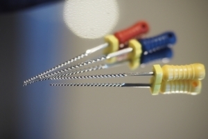 根管治療治療を行うファイル